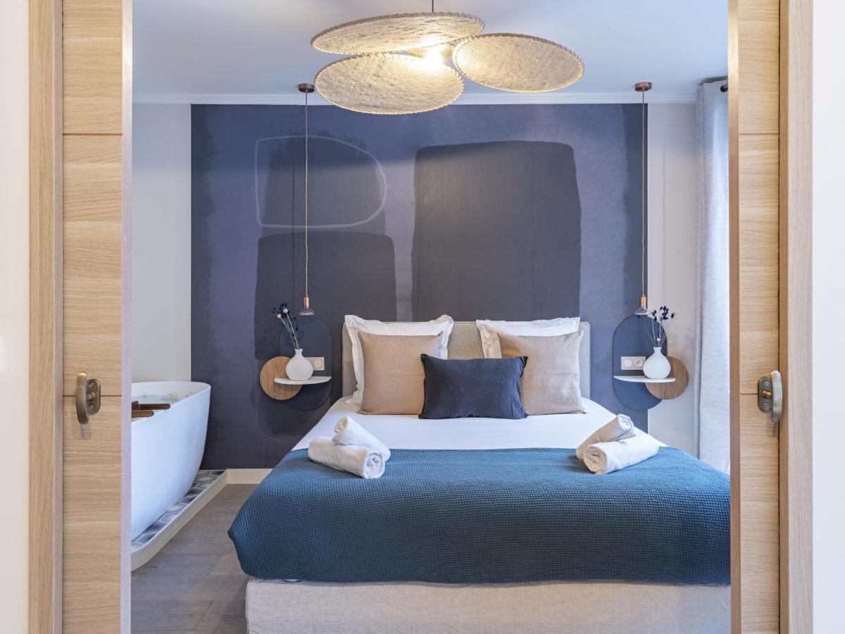 The Blue Suite On Champs Elysees Avenue Paris Exterior foto