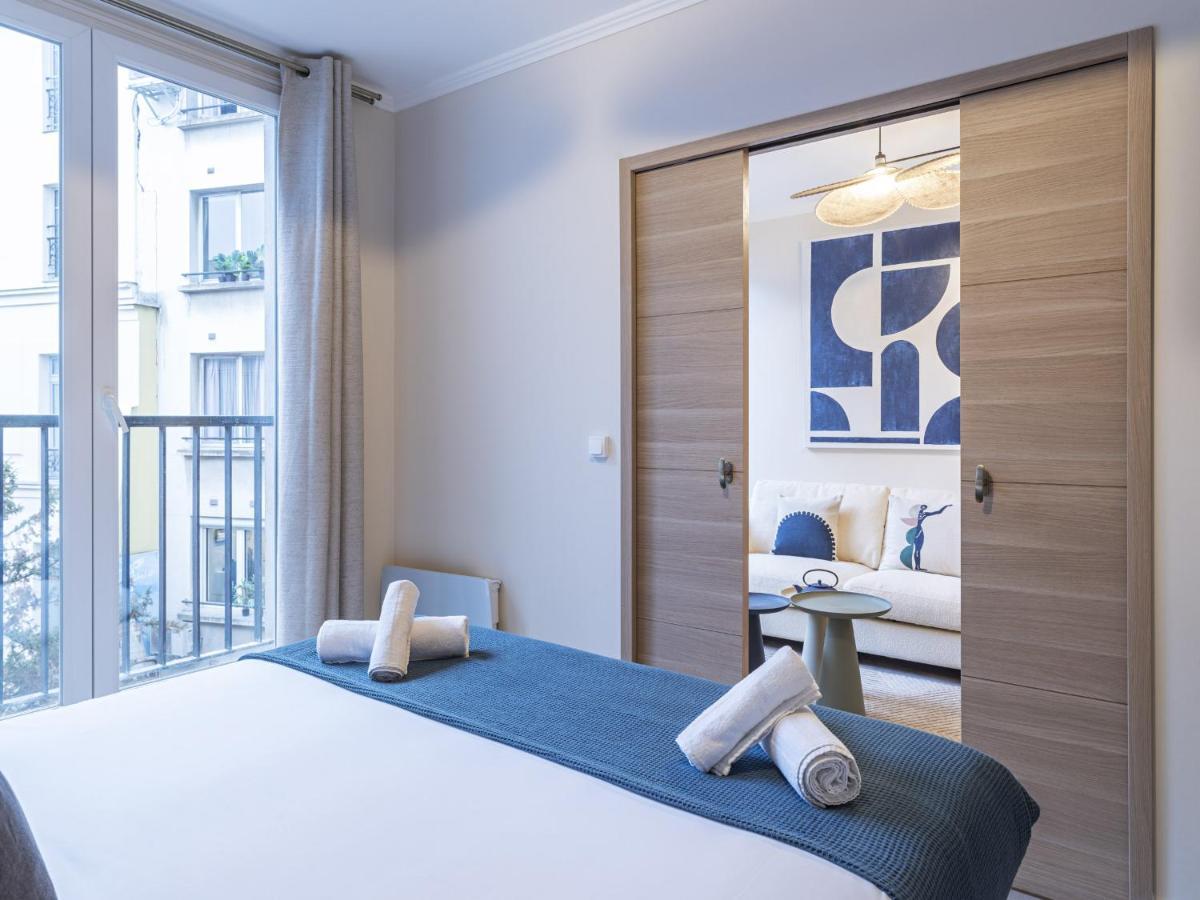 The Blue Suite On Champs Elysees Avenue Paris Exterior foto