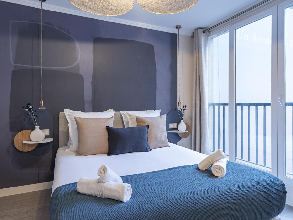 The Blue Suite On Champs Elysees Avenue Paris Exterior foto